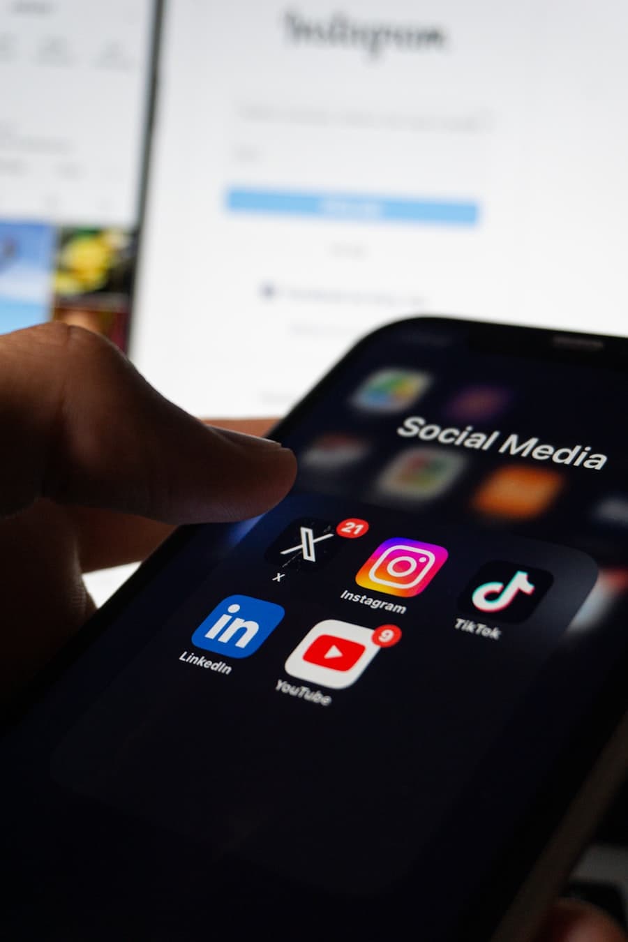 The Minimal Shopify App Stack: Only These 11 Apps Worth Paying For Shopify tips and ecommerce marketing guide